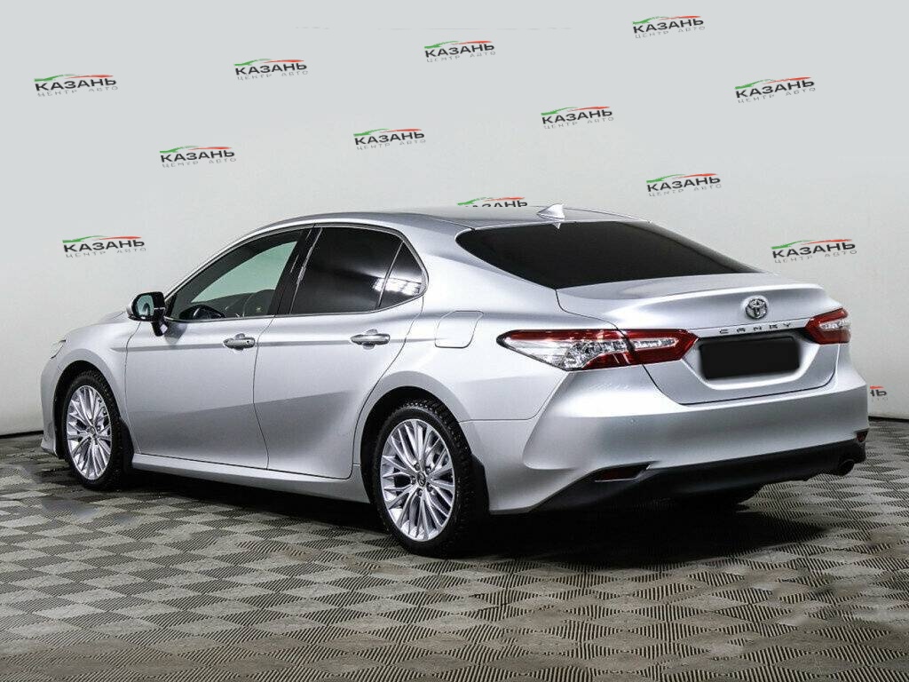 Купить Toyota Camry с пробегом. Фото: #5