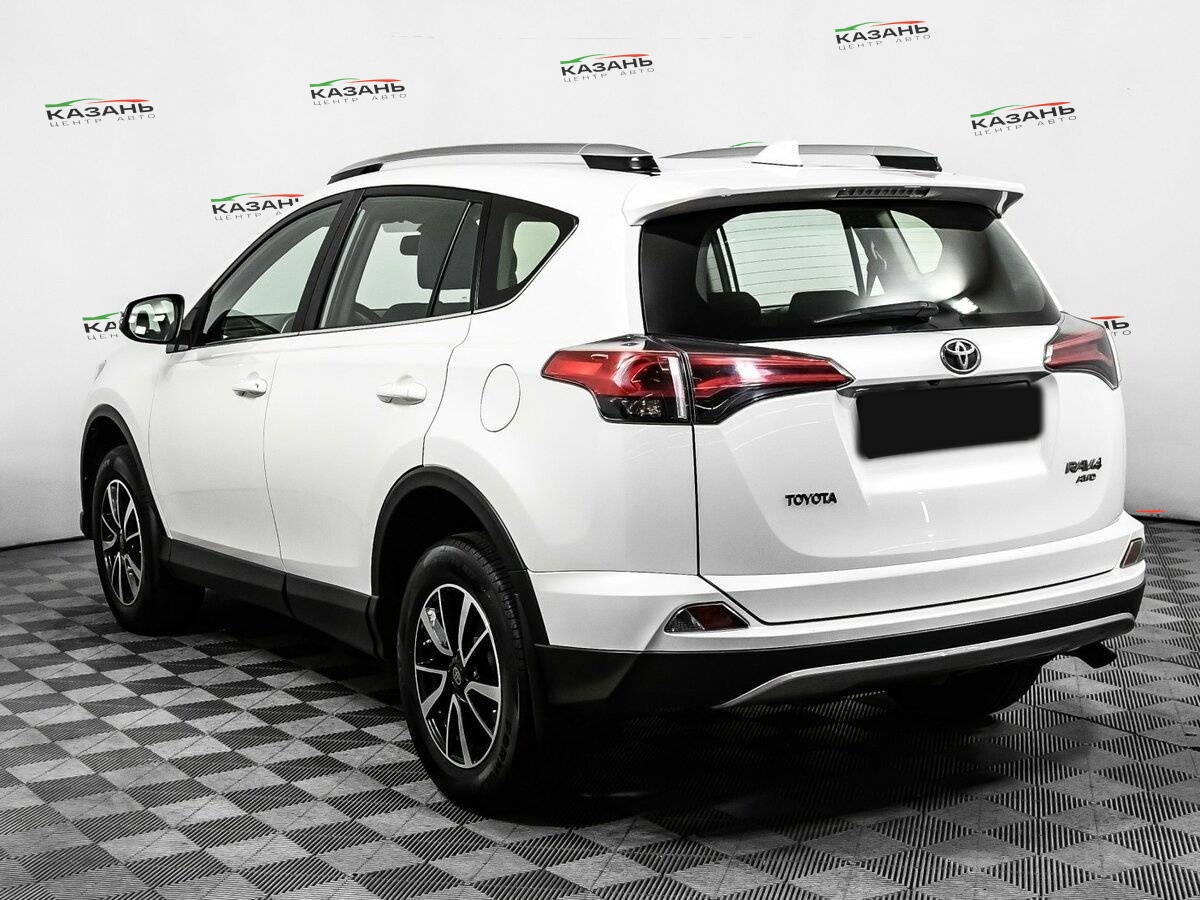 Купить Toyota RAV4 с пробегом. Фото: #6