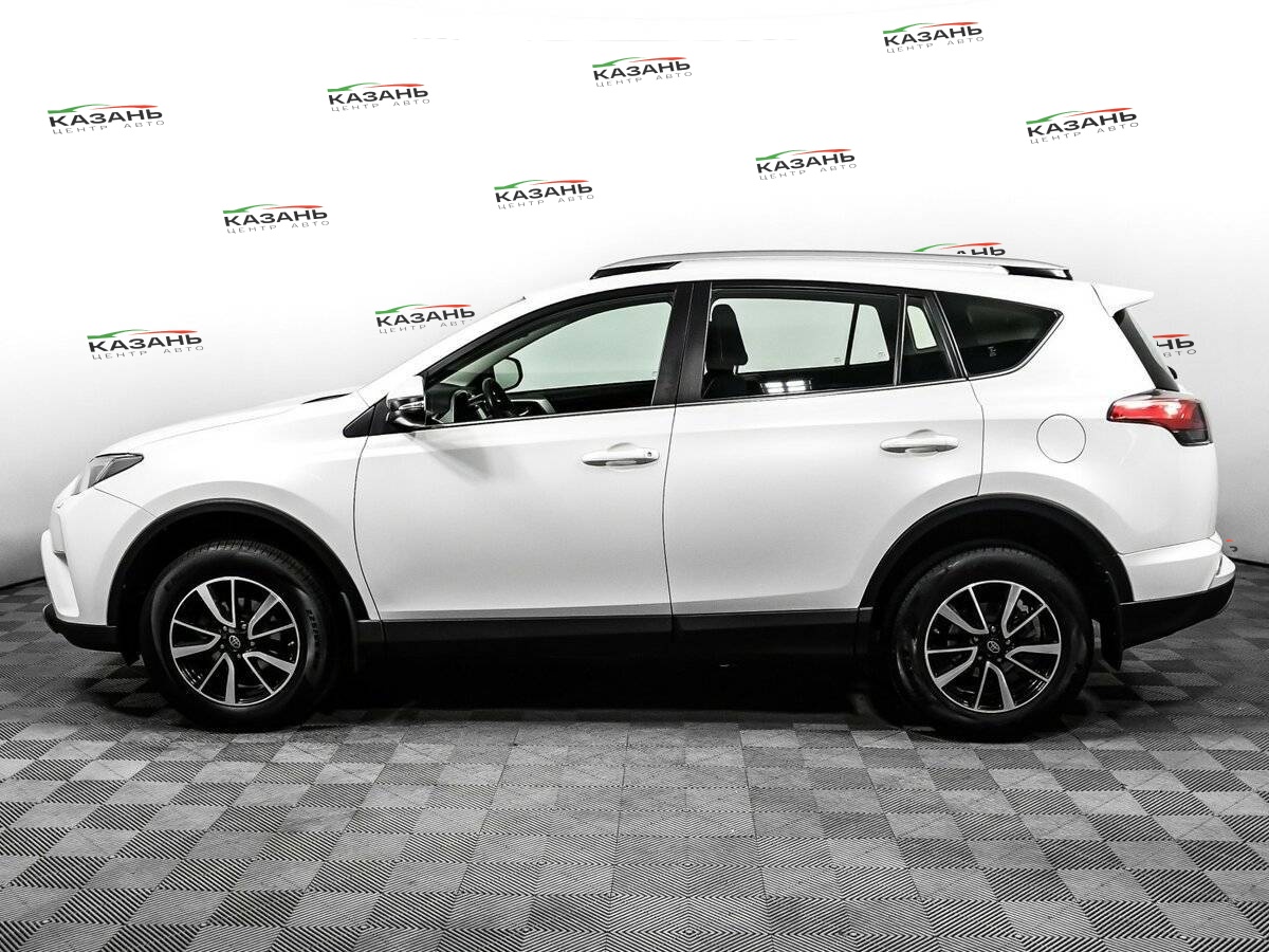 Купить Toyota RAV4 с пробегом. Фото: #7