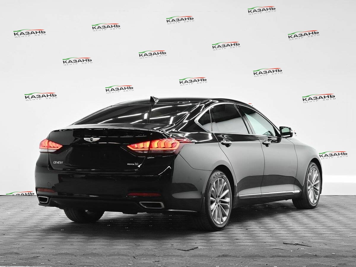 Купить Hyundai Genesis с пробегом. Фото: #3