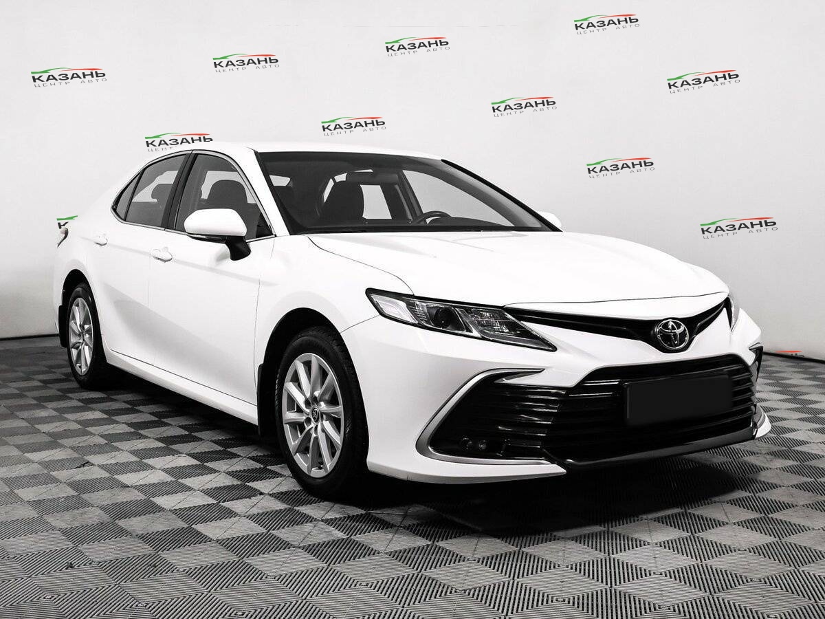 Купить Toyota Camry с пробегом. Фото: #2