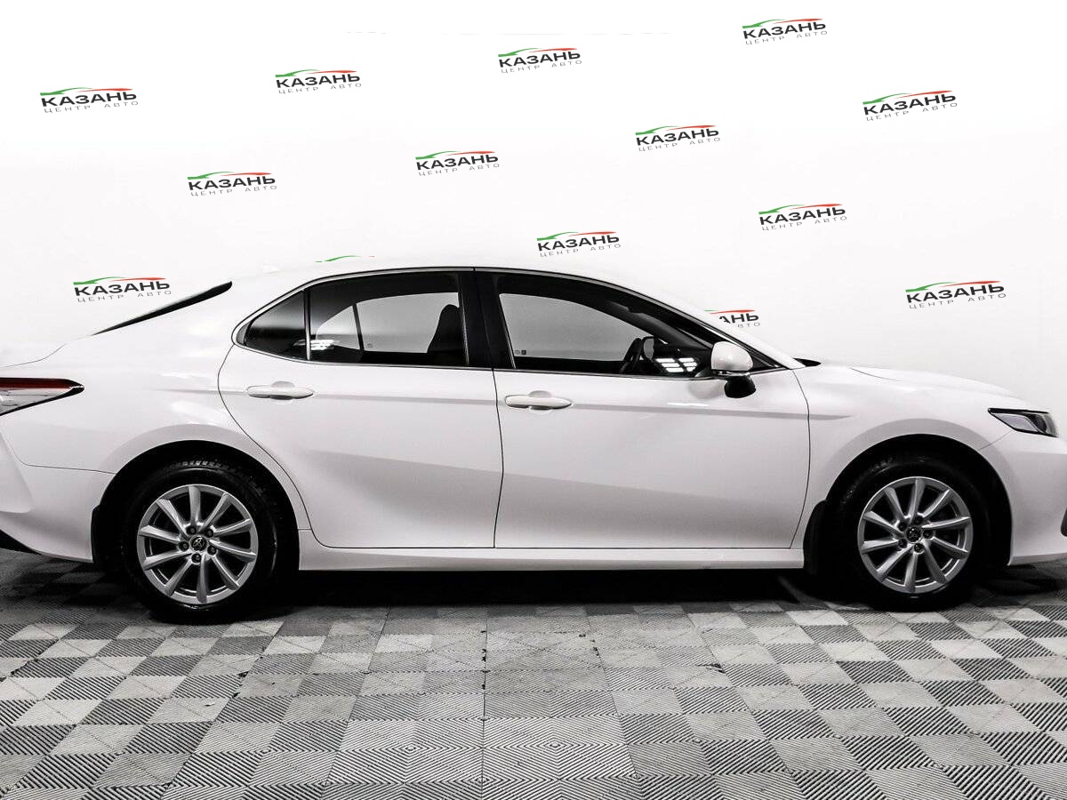 Купить Toyota Camry с пробегом. Фото: #3
