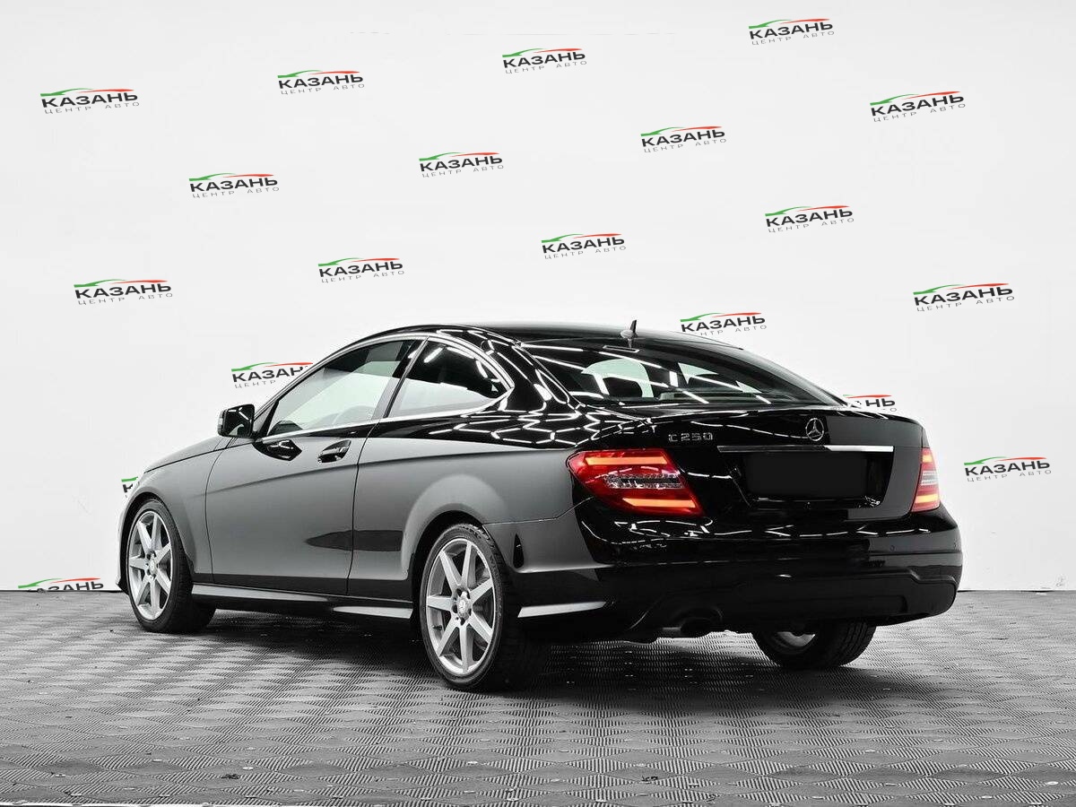 Купить Mercedes-Benz C-Класс с пробегом. Фото: #2