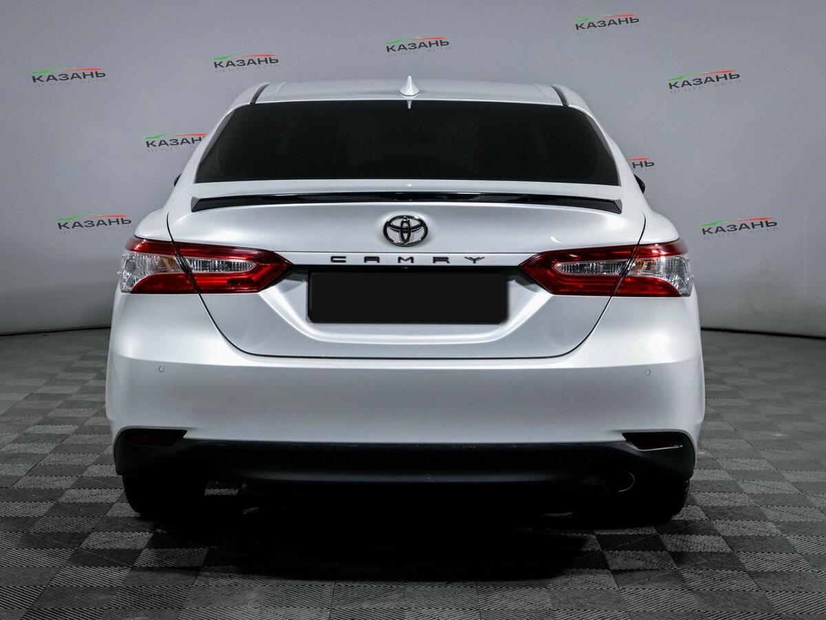 Купить Toyota Camry с пробегом. Фото: #4