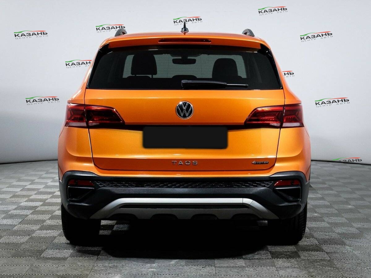 Купить Volkswagen Taos с пробегом. Фото: #4