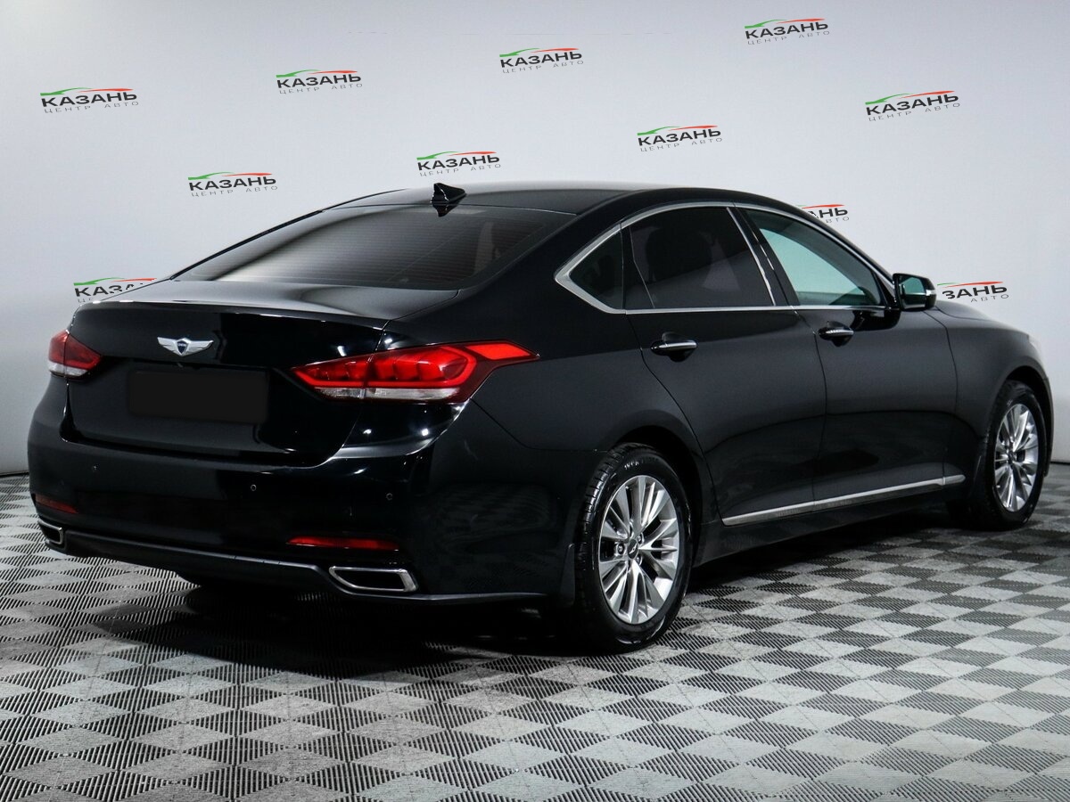 Купить Hyundai Genesis с пробегом. Фото: #3