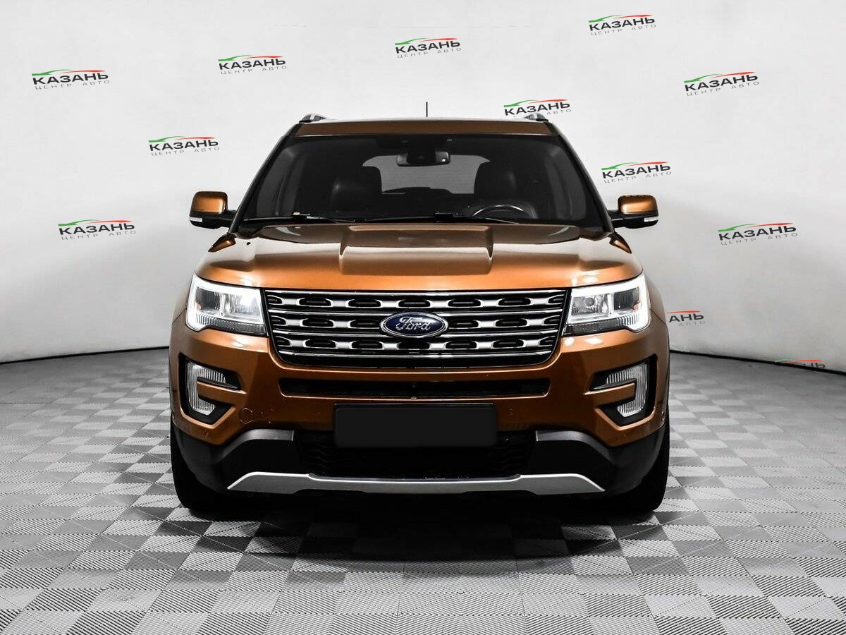 Купить Ford Explorer с пробегом. Фото: #1