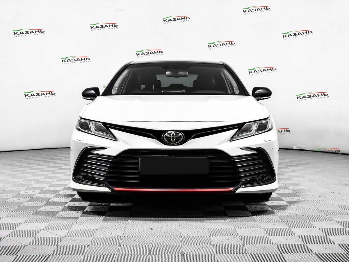 Купить Toyota Camry с пробегом. Фото: #1