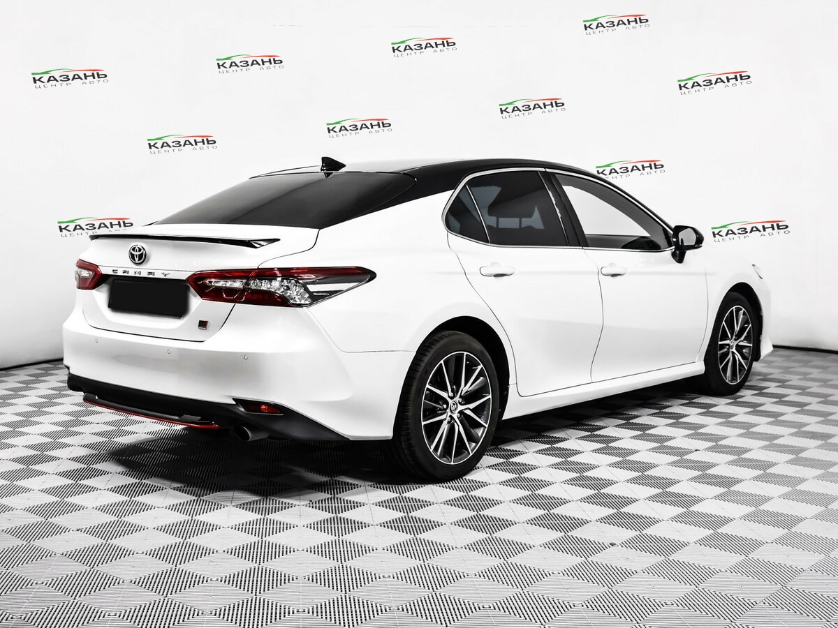 Купить Toyota Camry с пробегом. Фото: #3