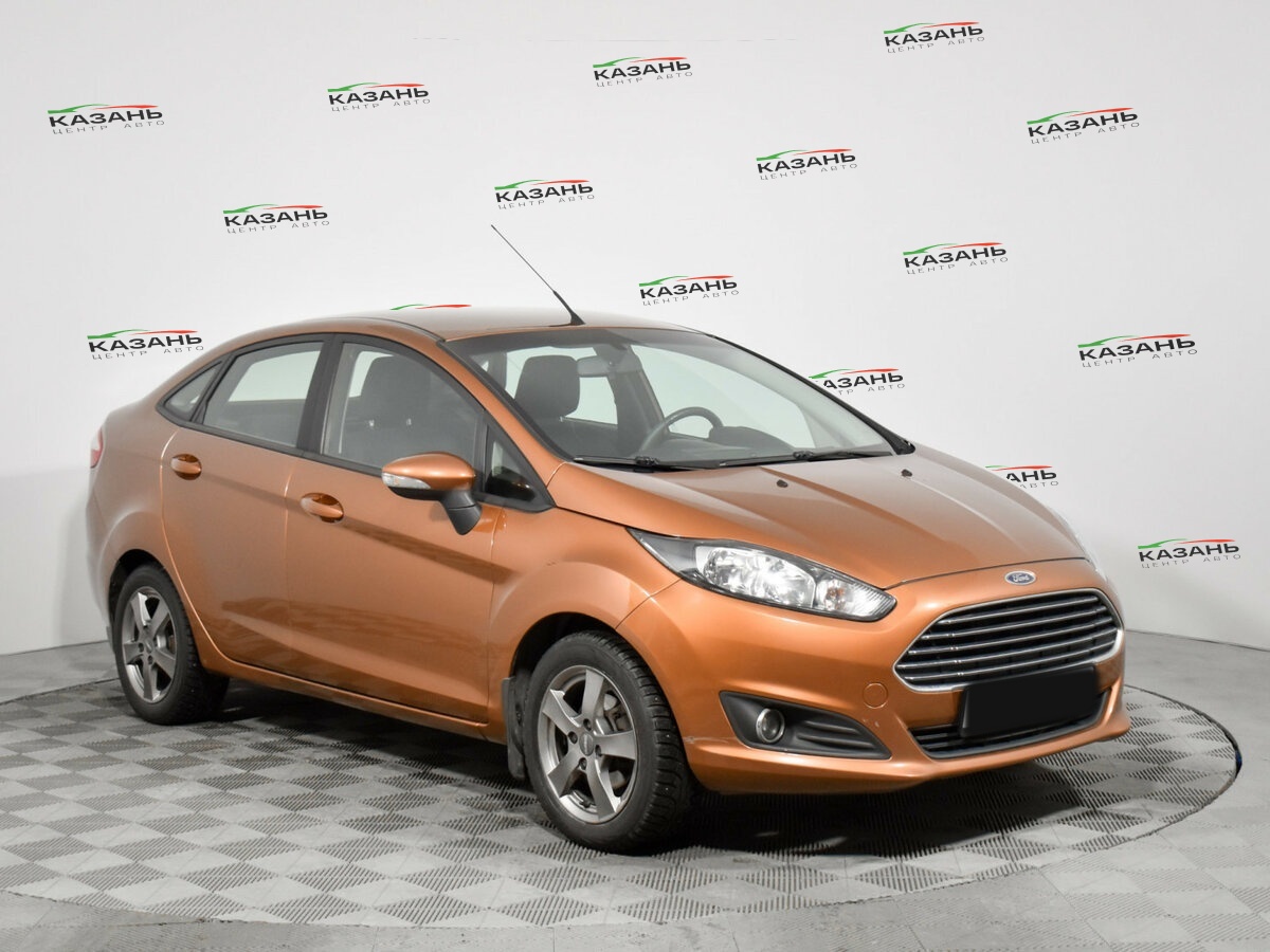 Купить Ford Fiesta с пробегом. Фото: #2