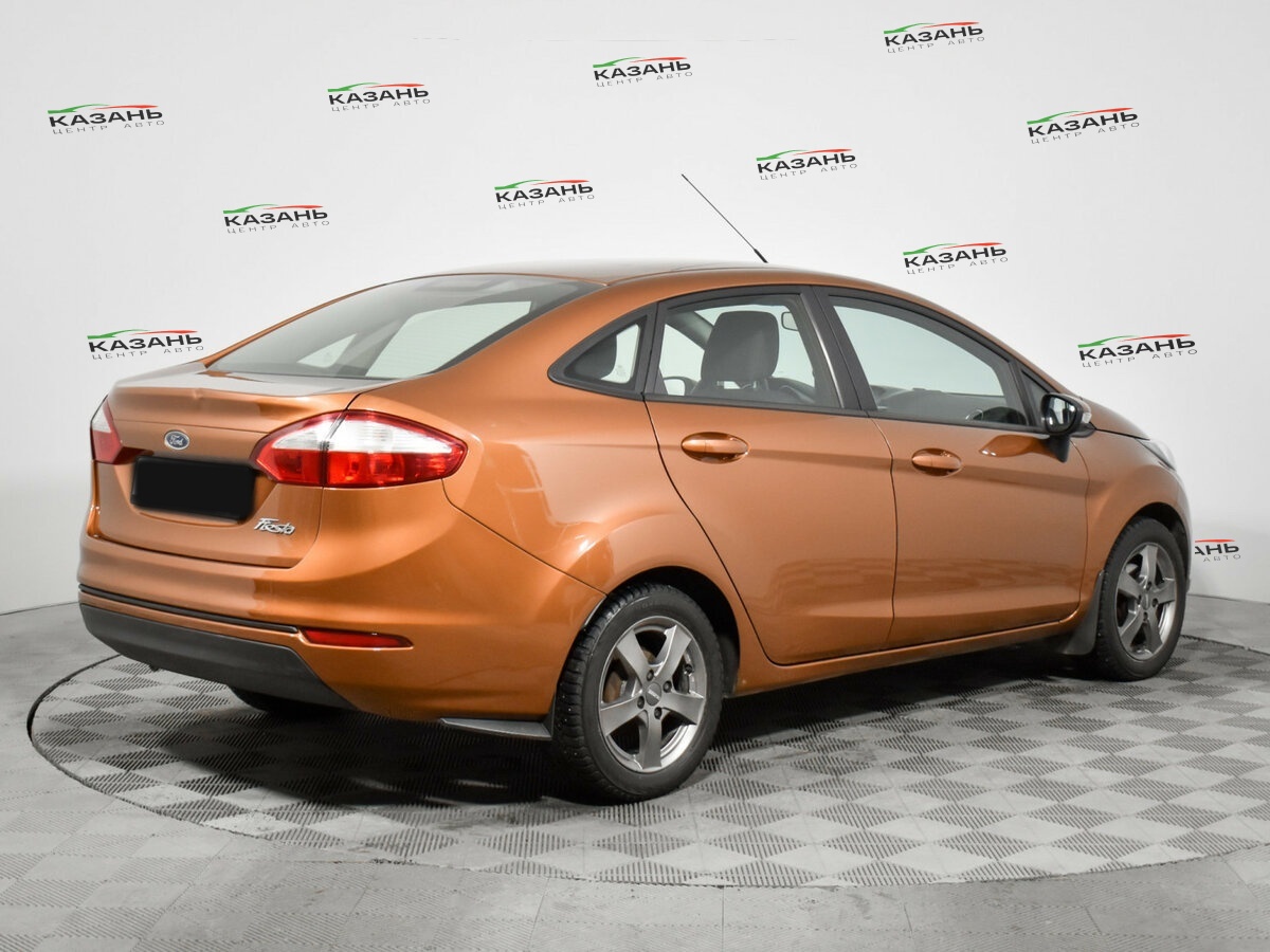 Купить Ford Fiesta с пробегом. Фото: #4