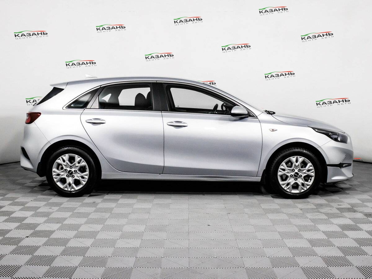 Купить Kia Ceed с пробегом. Фото: #3