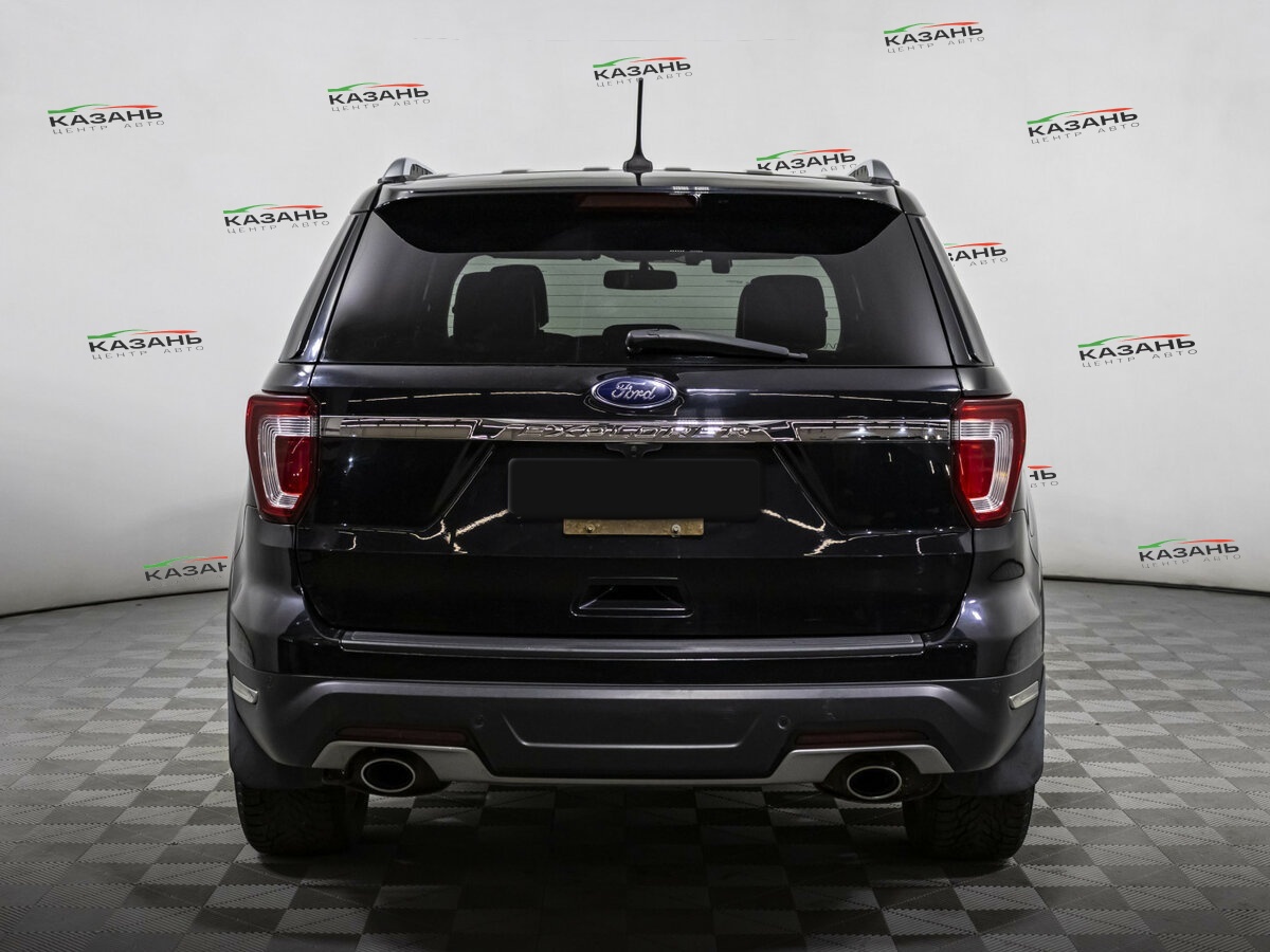 Купить Ford Explorer с пробегом. Фото: #4