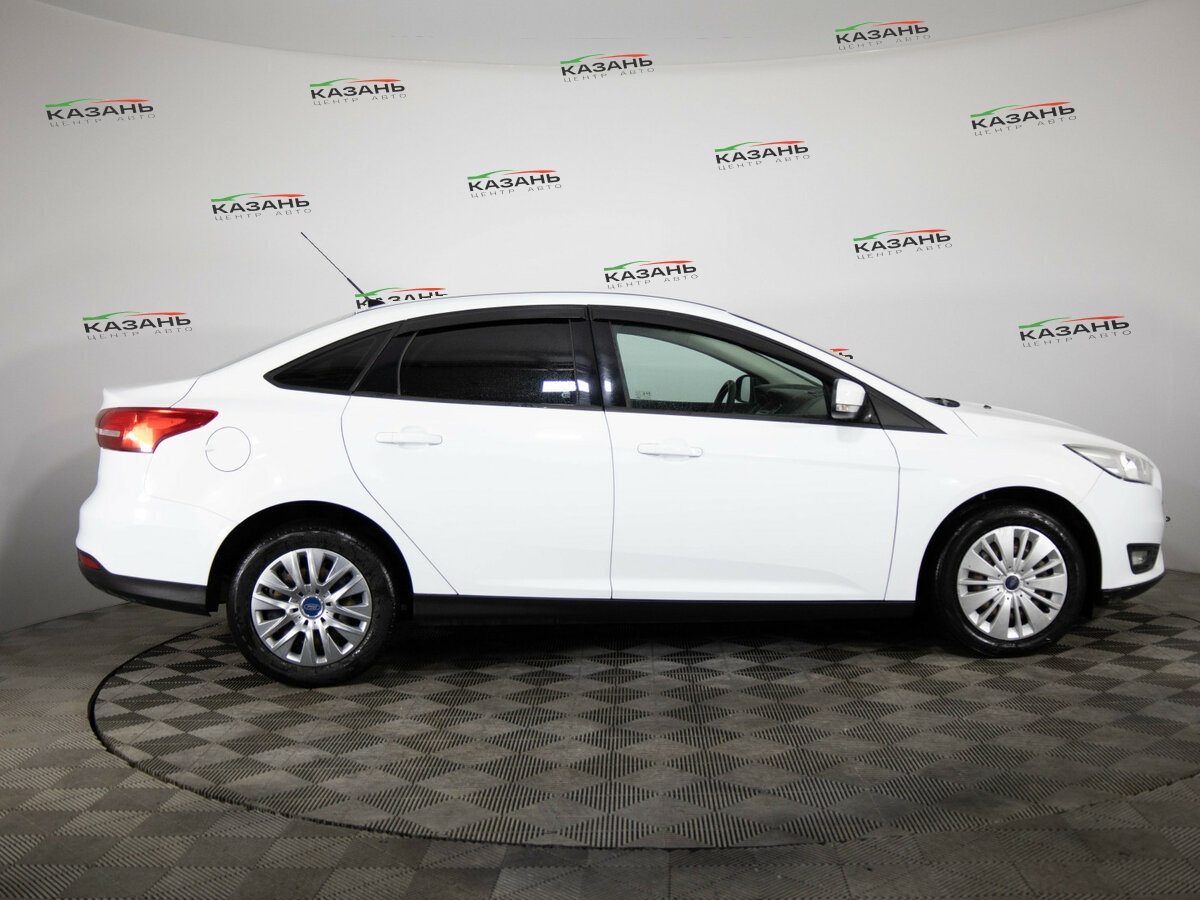 Купить Ford Focus с пробегом. Фото: #3