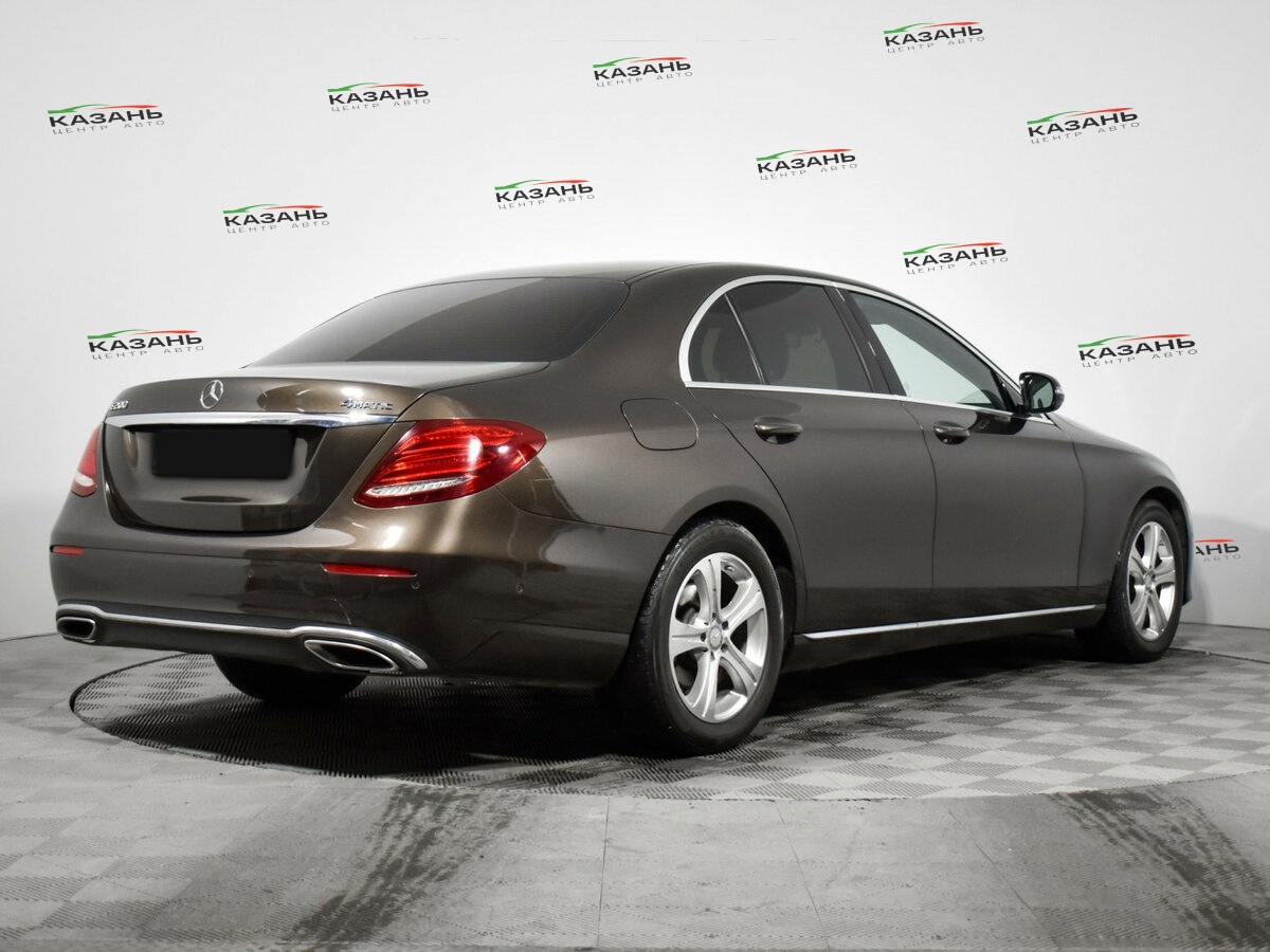 Купить Mercedes-Benz E-Класс с пробегом. Фото: #3