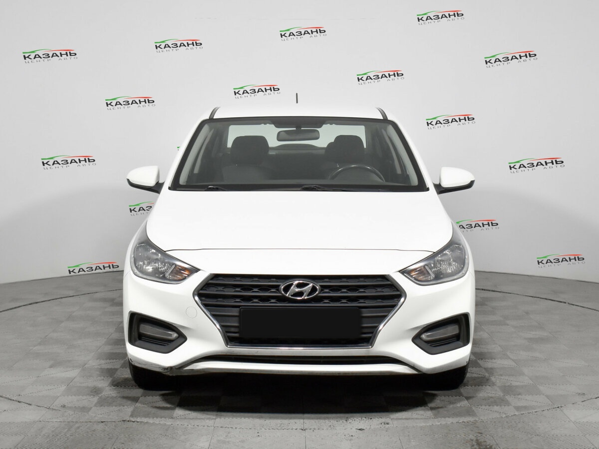 Купить Hyundai Solaris с пробегом. Фото: #1