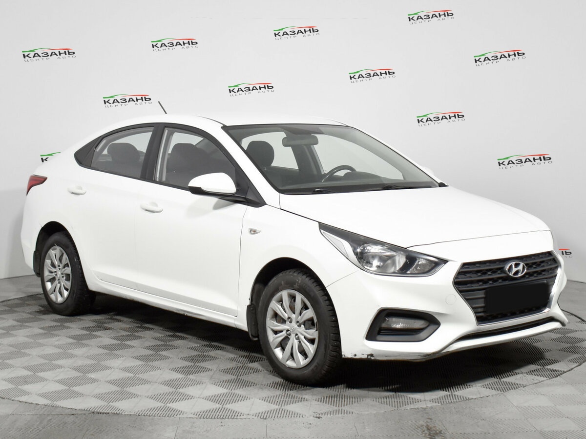 Купить Hyundai Solaris с пробегом. Фото: #2