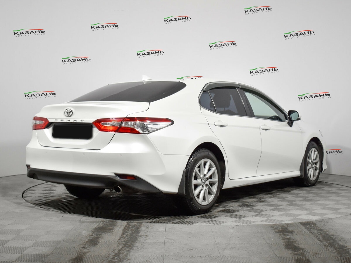 Купить Toyota Camry с пробегом. Фото: #3