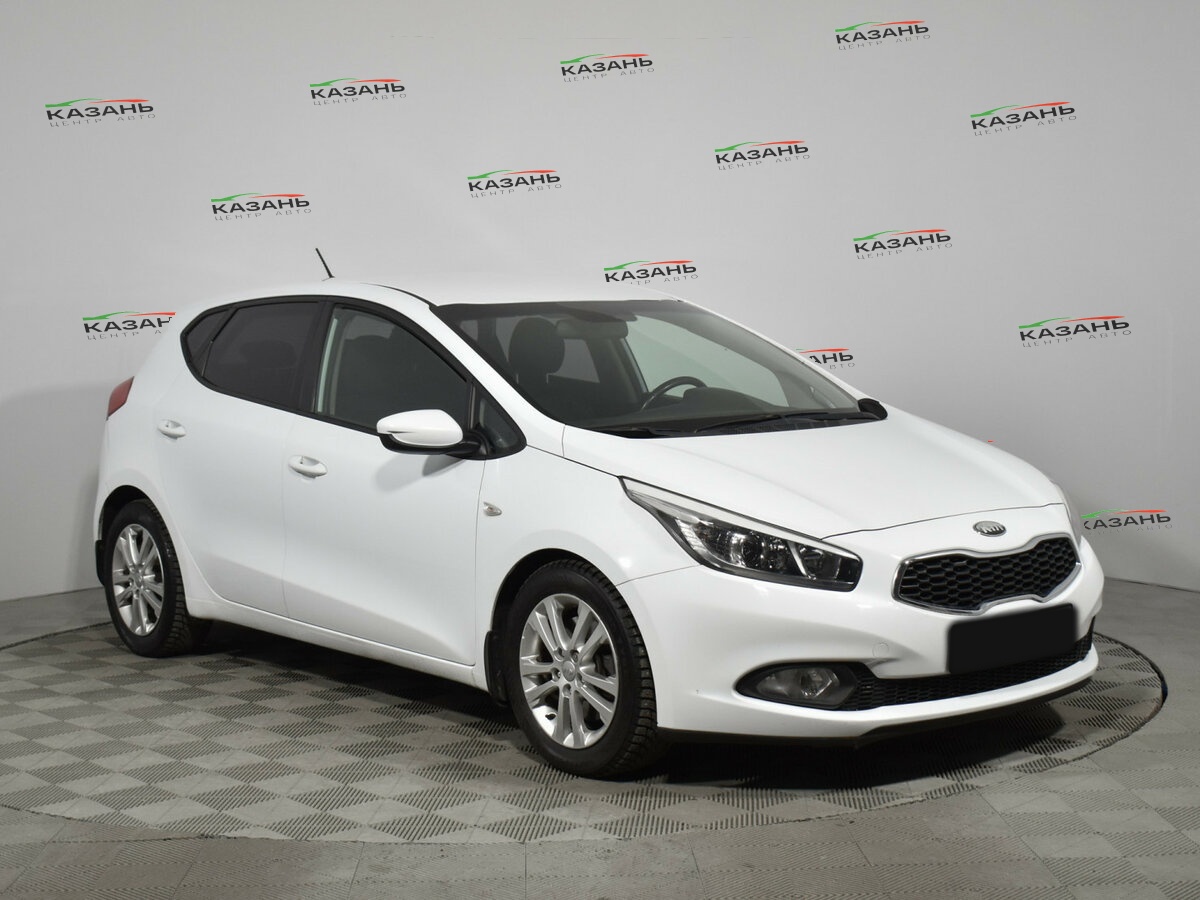 Купить Kia Ceed с пробегом. Фото: #2