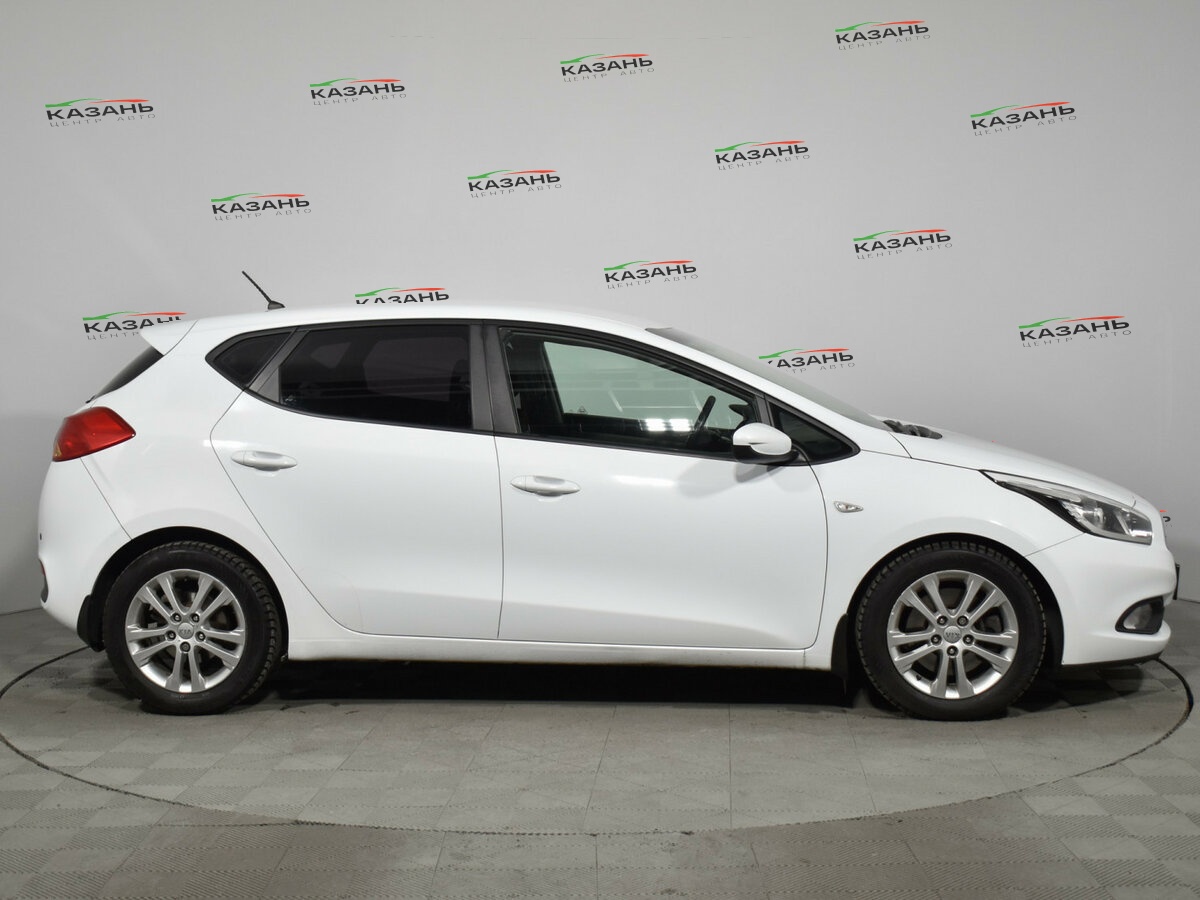 Купить Kia Ceed с пробегом. Фото: #3