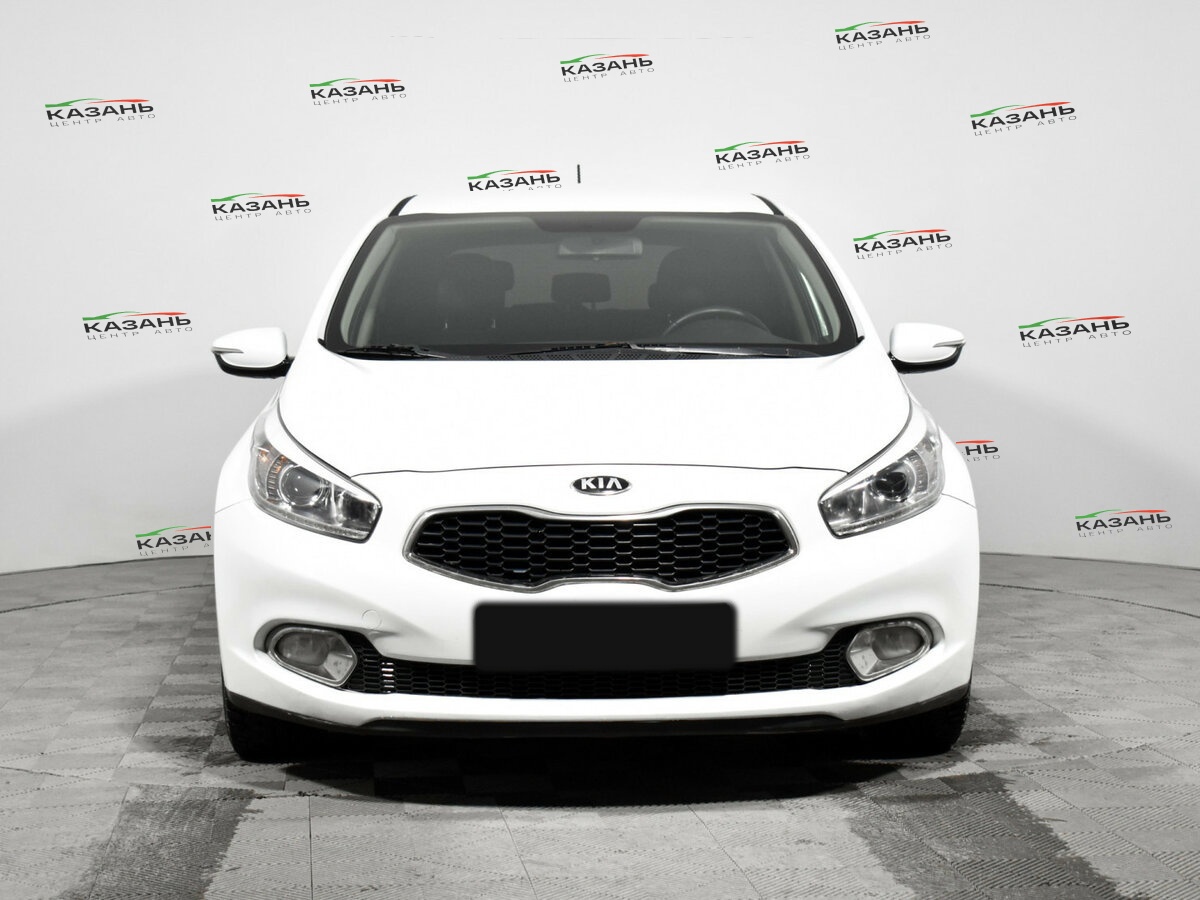 Купить Kia Ceed с пробегом. Фото: #1
