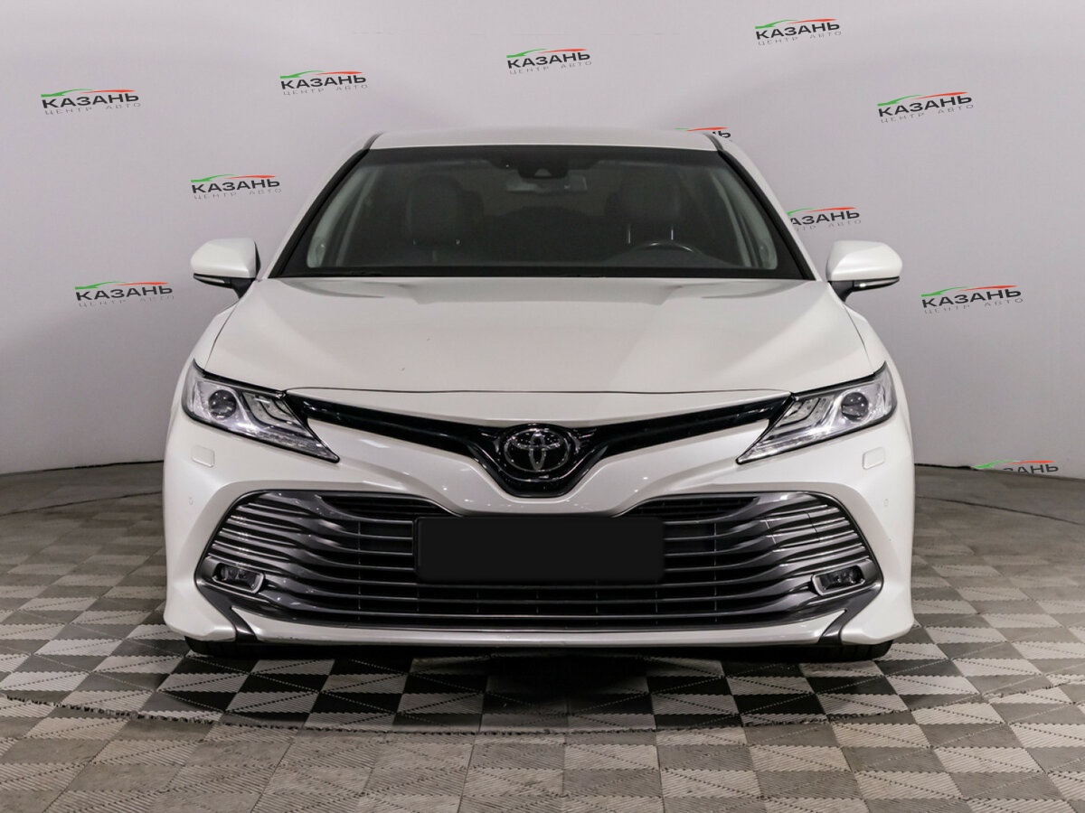 Купить Toyota Camry с пробегом. Фото: #1