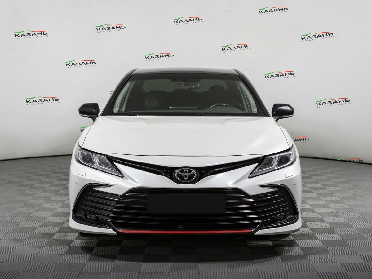 Купить Toyota Camry с пробегом. Фото: #1