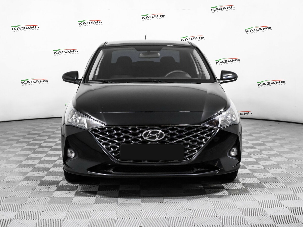 Купить Hyundai Solaris с пробегом. Фото: #1