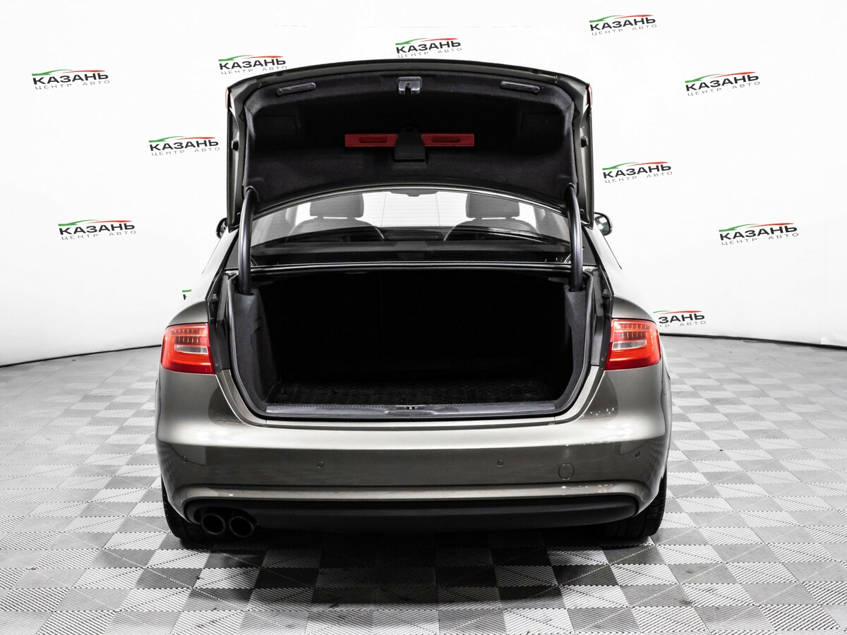 Купить Audi A4 с пробегом. Фото: #11