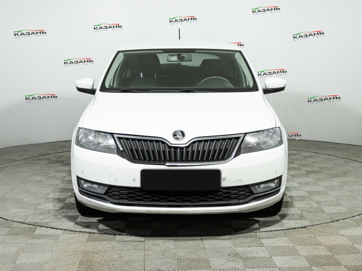 Купить Skoda Rapid с пробегом. Фото: #1