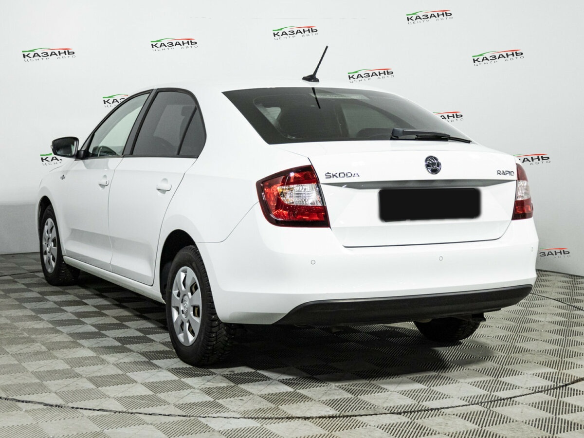 Купить Skoda Rapid с пробегом. Фото: #6