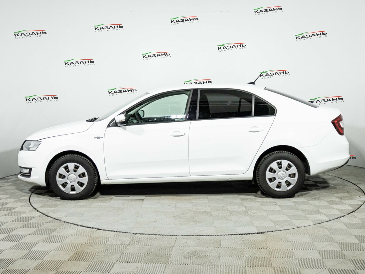 Купить Skoda Rapid с пробегом. Фото: #7