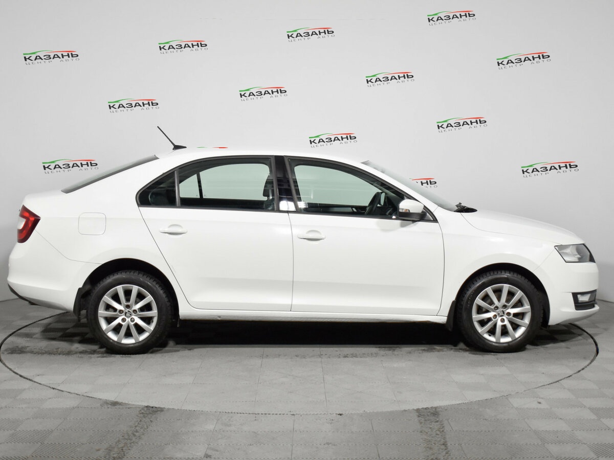 Купить Skoda Rapid с пробегом. Фото: #3