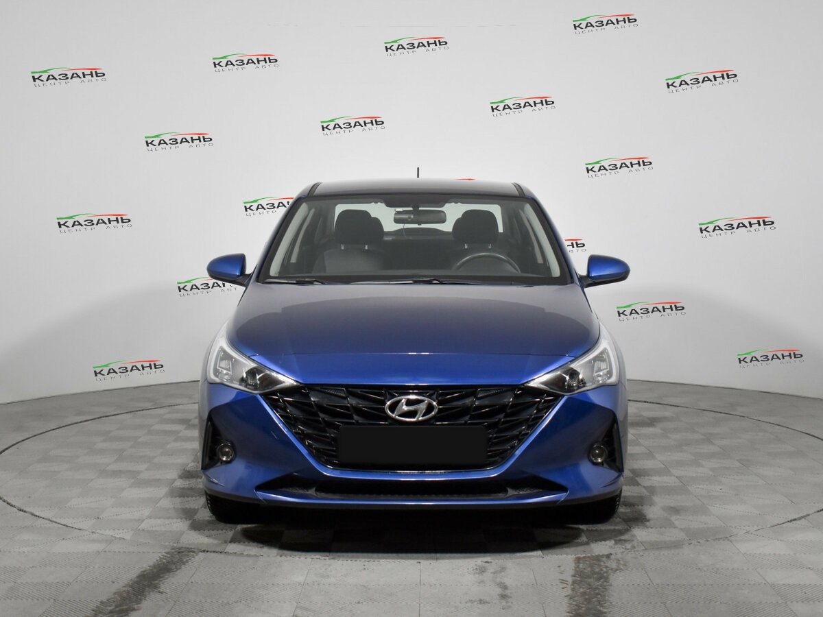 Купить Hyundai Solaris с пробегом. Фото: #1
