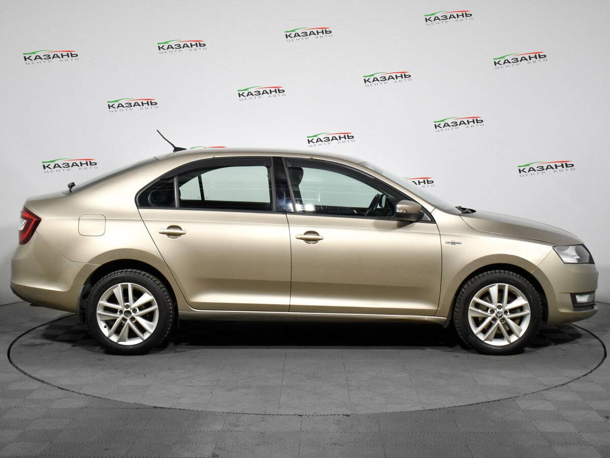 Купить Skoda Rapid с пробегом. Фото: #3