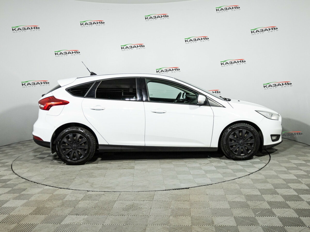 Купить Ford Focus с пробегом. Фото: #3