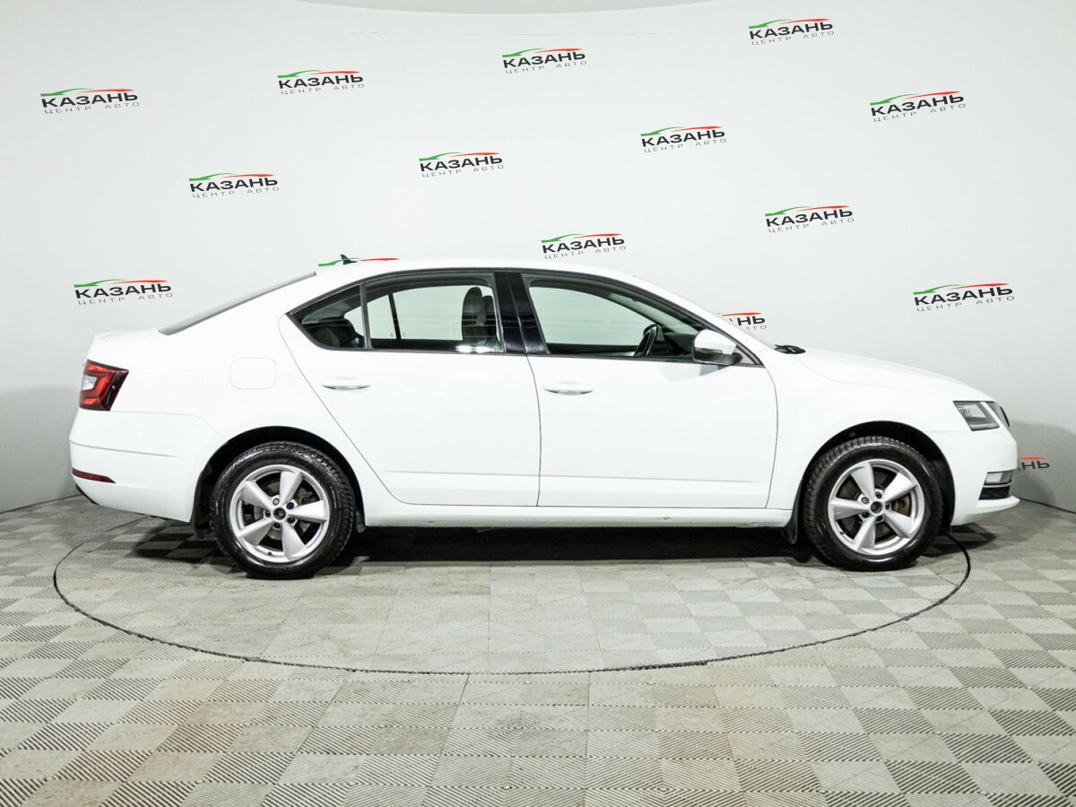 Купить Skoda Octavia с пробегом. Фото: #3