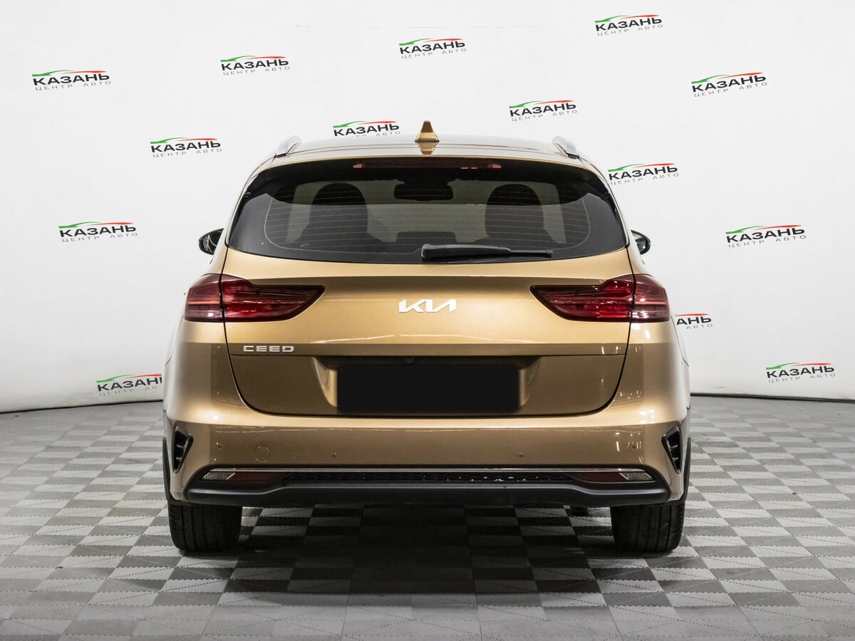 Купить Kia Ceed с пробегом. Фото: #4