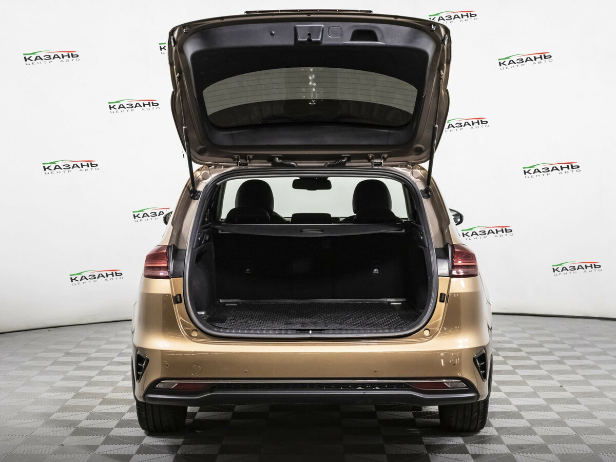 Купить Kia Ceed с пробегом. Фото: #17