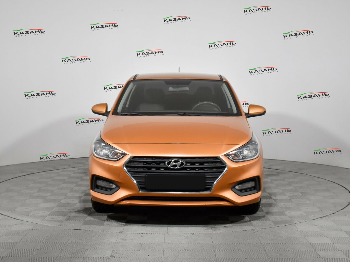 Купить Hyundai Solaris с пробегом. Фото: #1