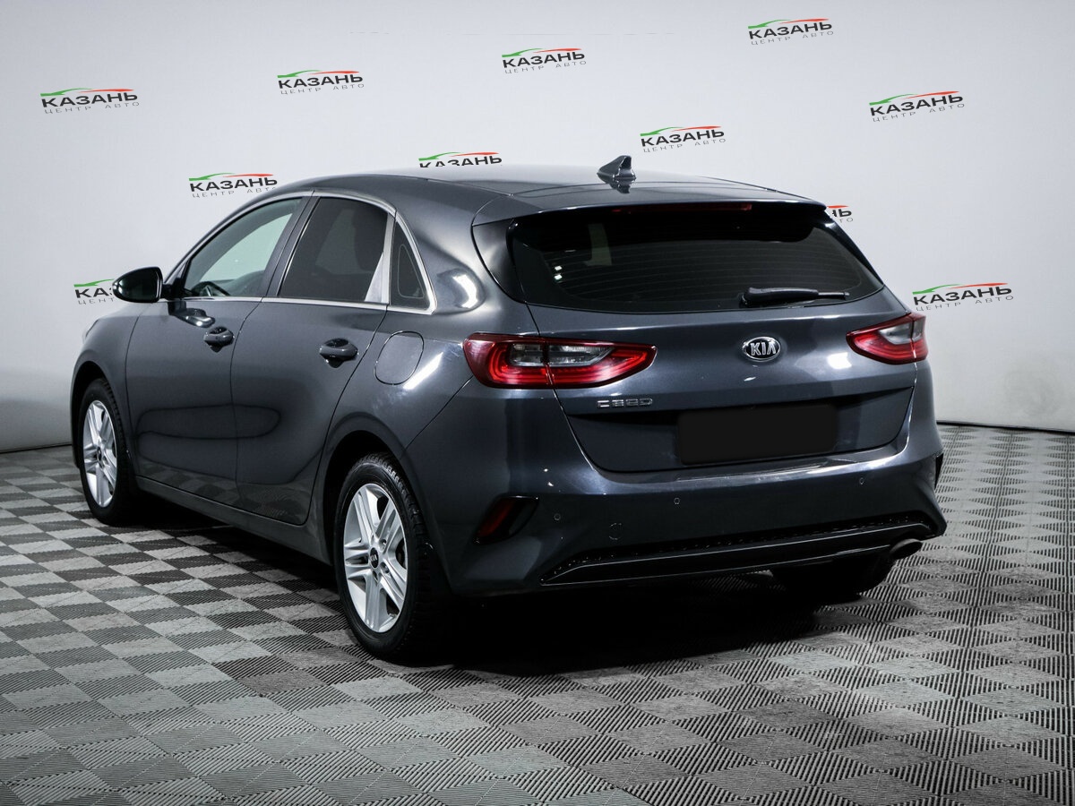 Купить Kia Ceed с пробегом. Фото: #4