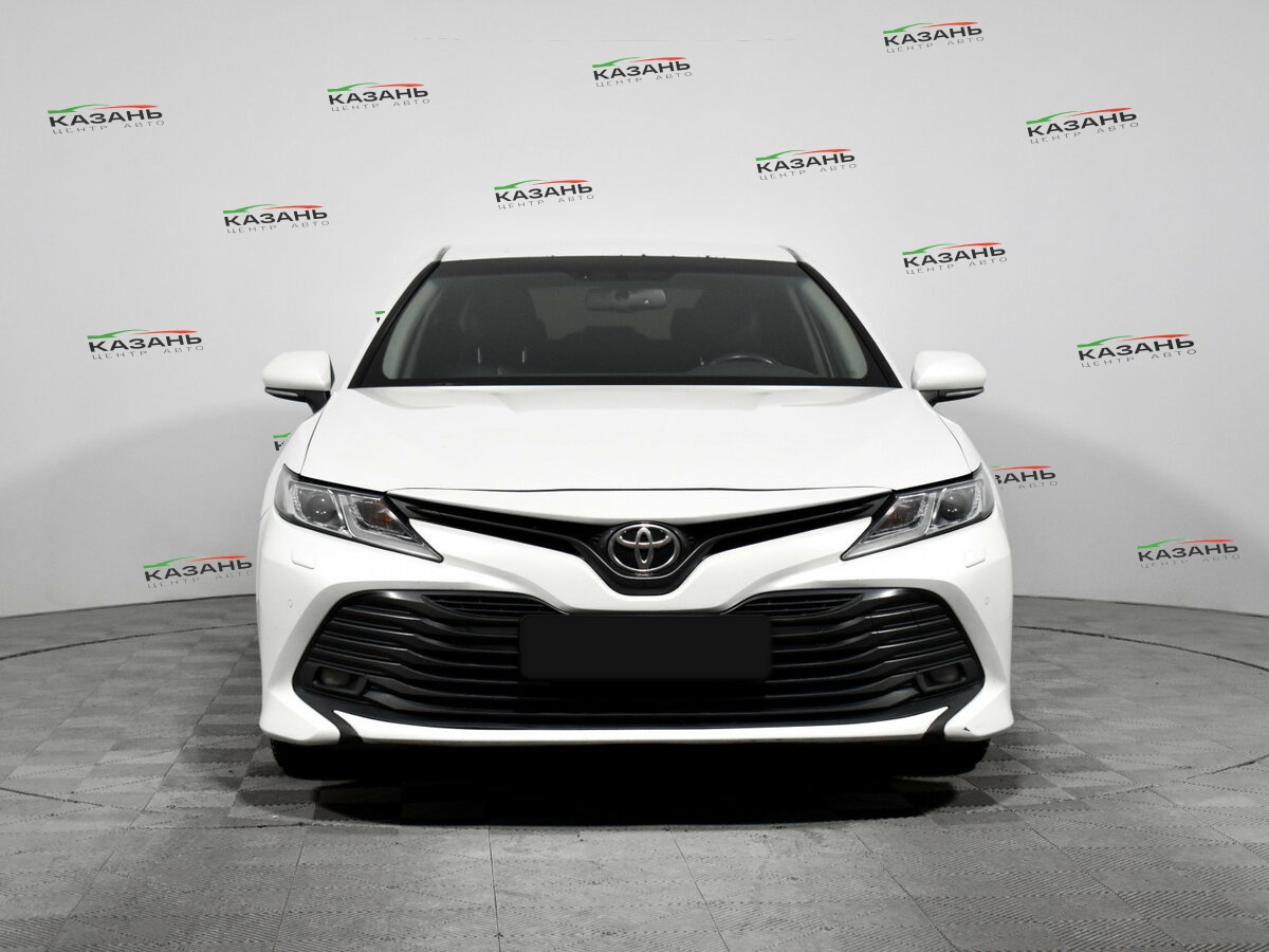 Купить Toyota Camry с пробегом. Фото: #1
