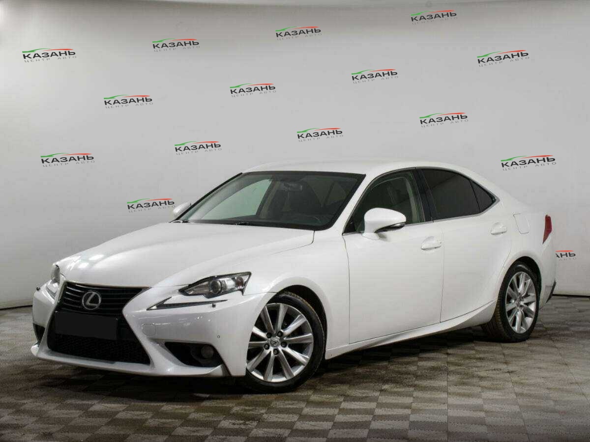 Lexus IS