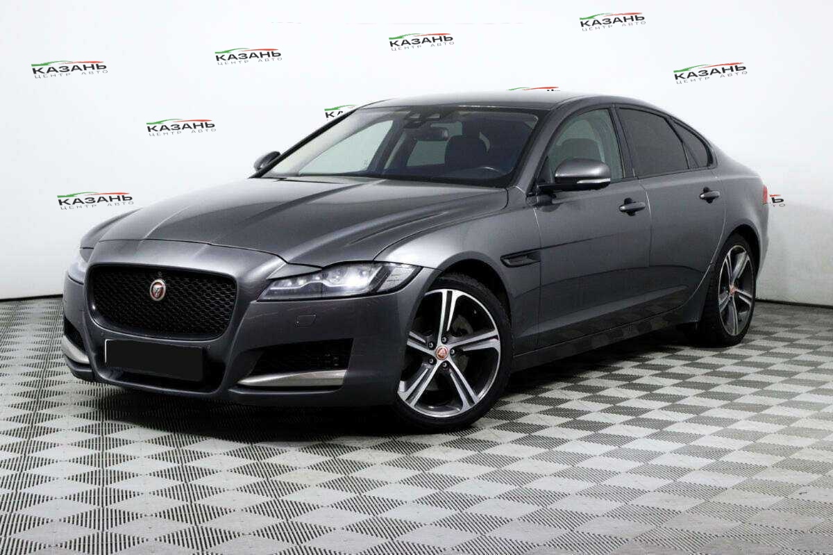 Jaguar XF