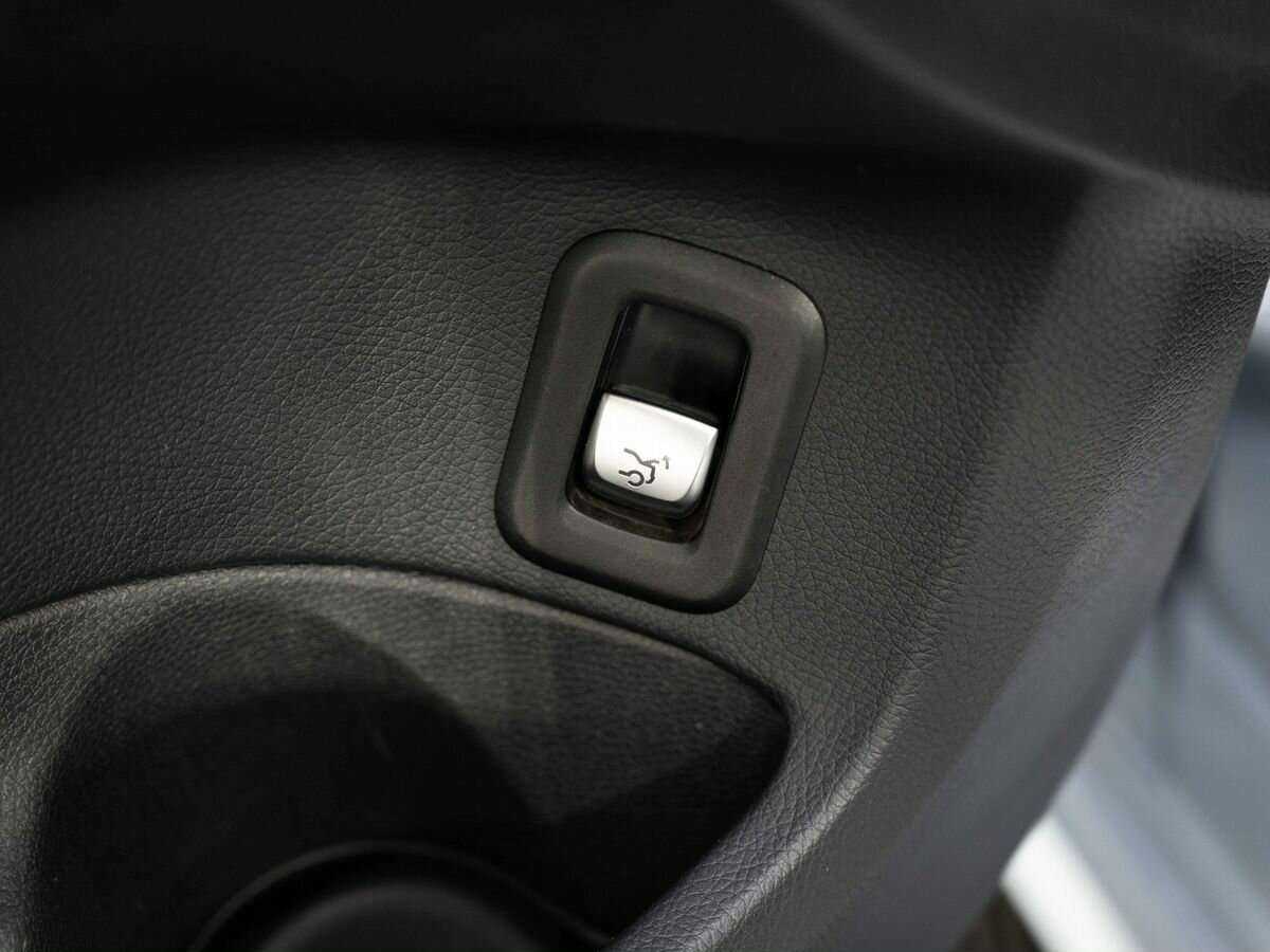 Купить Mercedes-Benz C-Класс с пробегом. Фото: #23