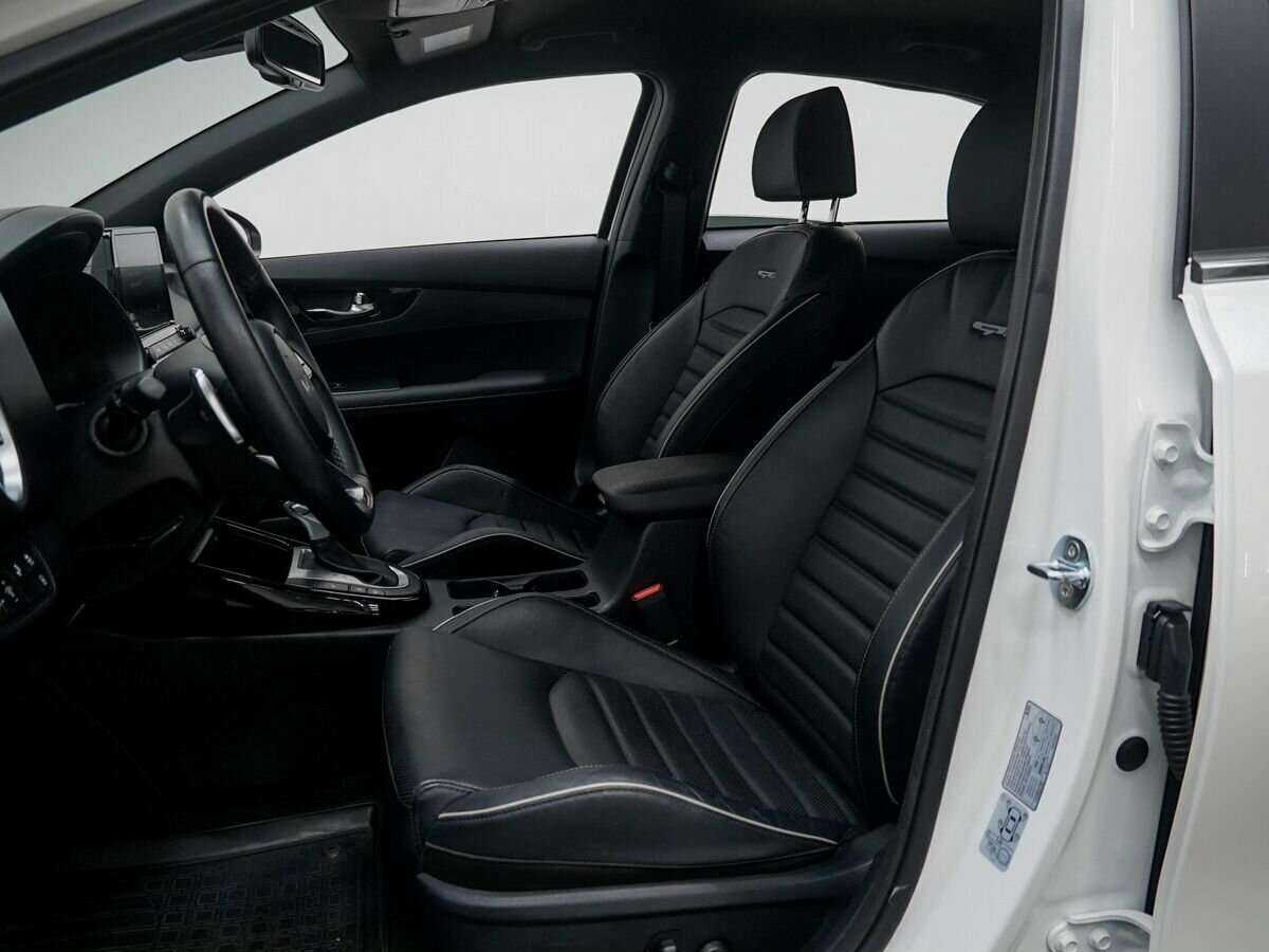 Купить Kia Cerato с пробегом. Фото: #11