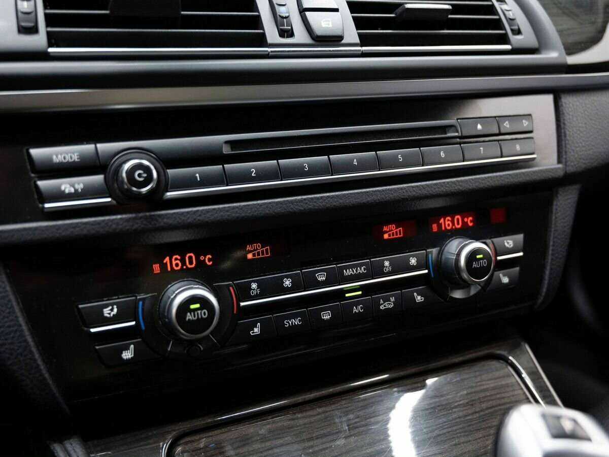 Купить BMW 5 серии с пробегом. Фото: #18