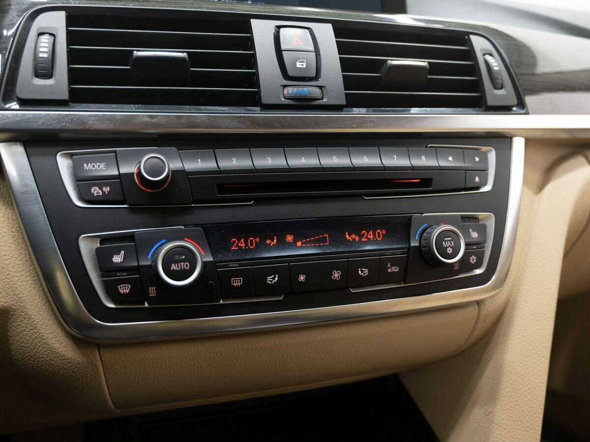 Купить BMW 3 серии с пробегом. Фото: #22