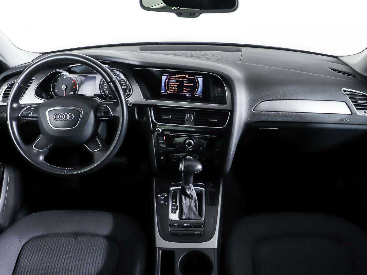 Купить Audi A4 с пробегом. Фото: #12
