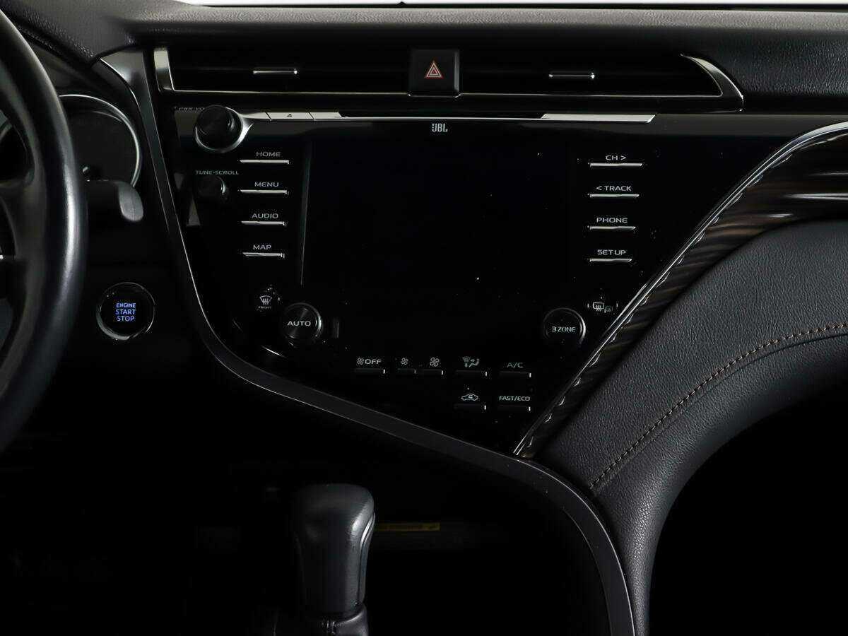 Купить Toyota Camry с пробегом. Фото: #9